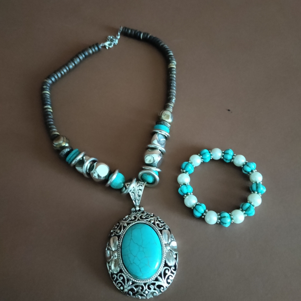 Southwestern Style Blue Brown Beaded Necklace w Blue Bracelet